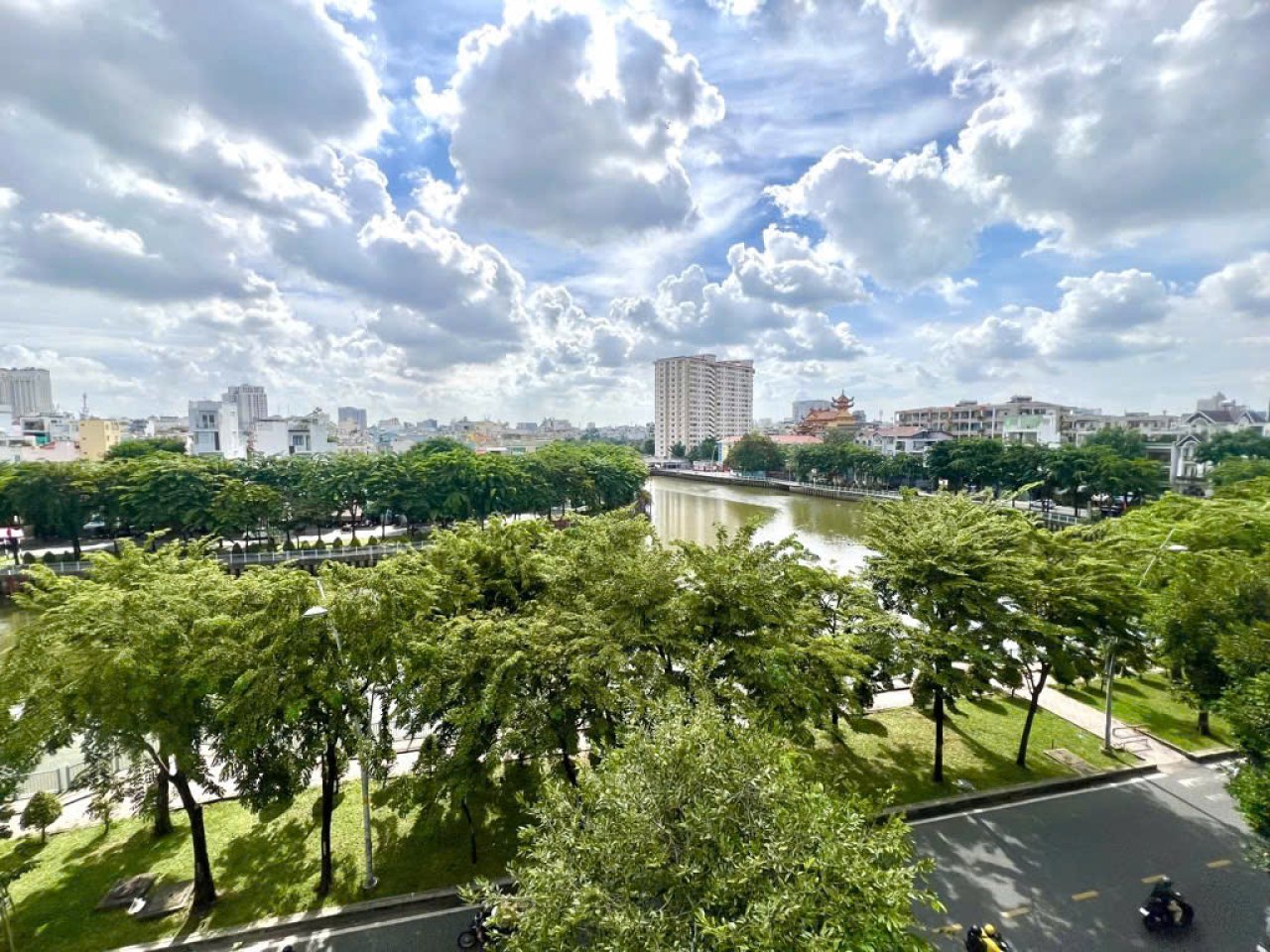 Chung cư Tầng 6 View sông 60m2 – Đinh tiên Hoàng BT - Ảnh 4
